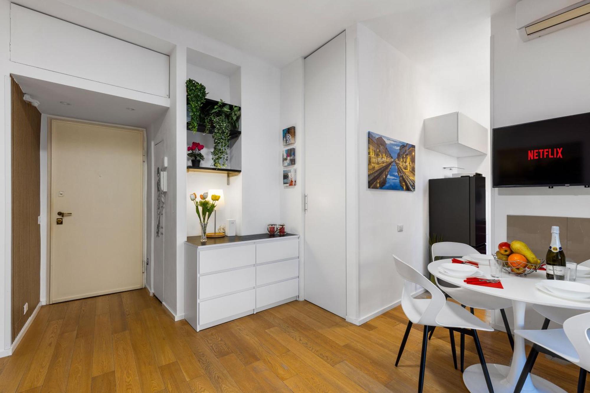 Life Elegant Penthouse With Terrace, Wi-fi Netflix, Subway * Milán